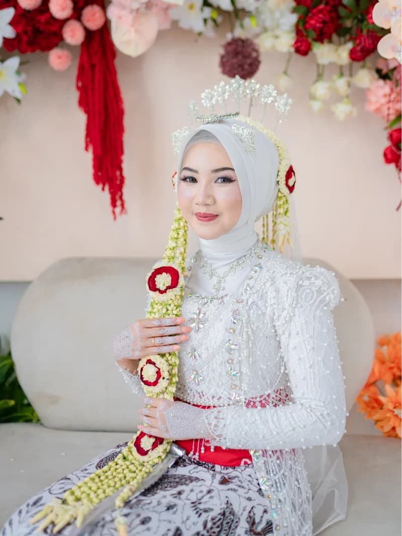 Makeup pengantin flawless oleh Griesmakeup